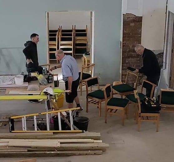 Reconstruction of chairs by volunteers