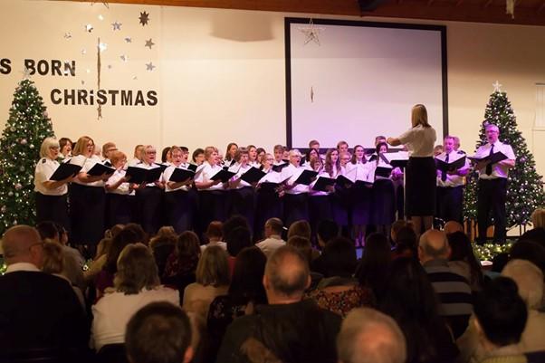 Liverpool Walton Songsters at Community Carol Concerts 2019