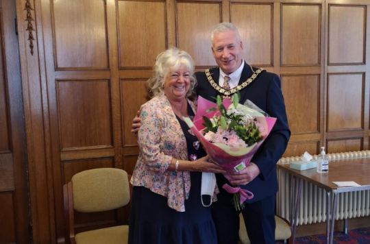 Volunteer Carole Dacey with Town Mayor Cllr Ian Buckley