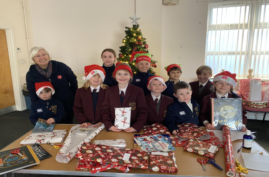 School children support Christmas Present Appeal