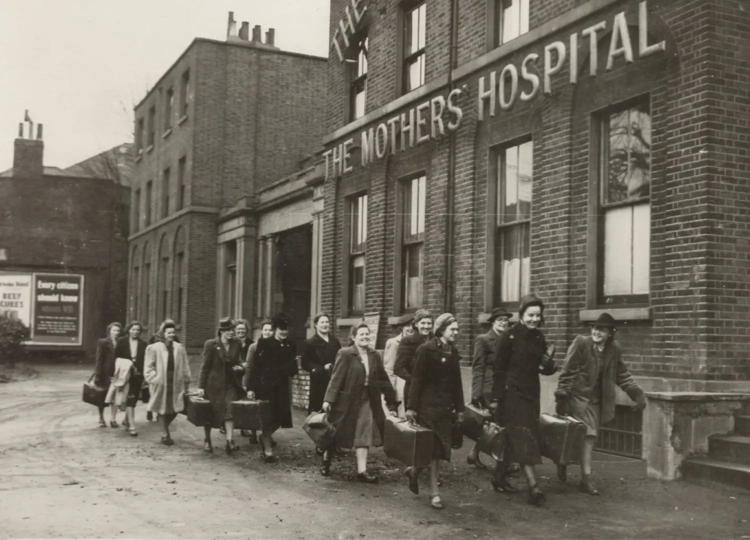 Student nurses arriving at the Mothers' Hospital, c1940s