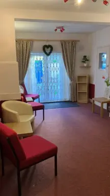 The Community Lounge 