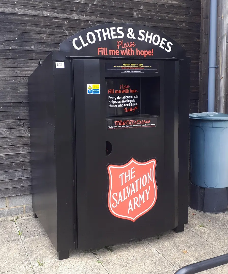 Clothing bank - below 1MB